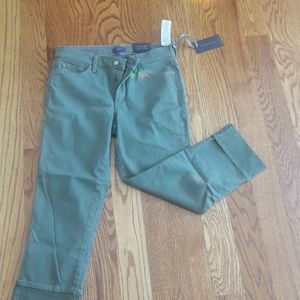 NYDJ wide cuff Capri jeans size 6